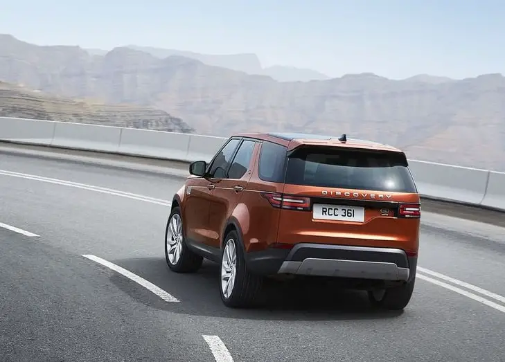 land-rover-discovery-rear