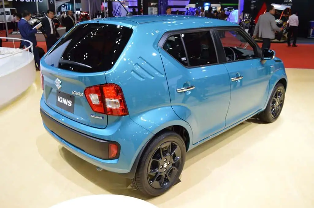 suzuki-ignis-rear-quarter-at-2015-tokyo-motor-show-1