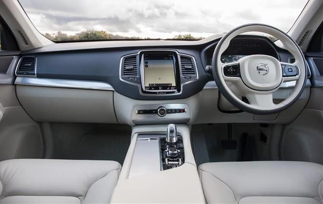 volvoxc90t8momentum40