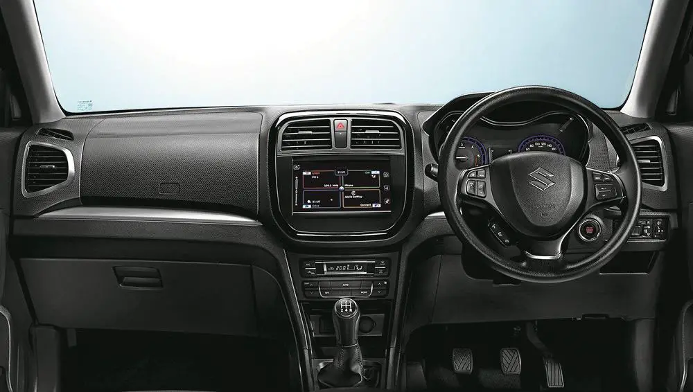 maruti-vitara-brezza-dashboard-2