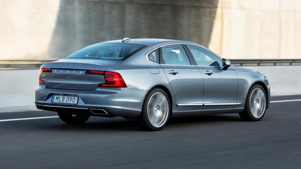 Volvo S90 Will Now Become A Strong Contender In the Mid-Size Luxyry Sedan Space