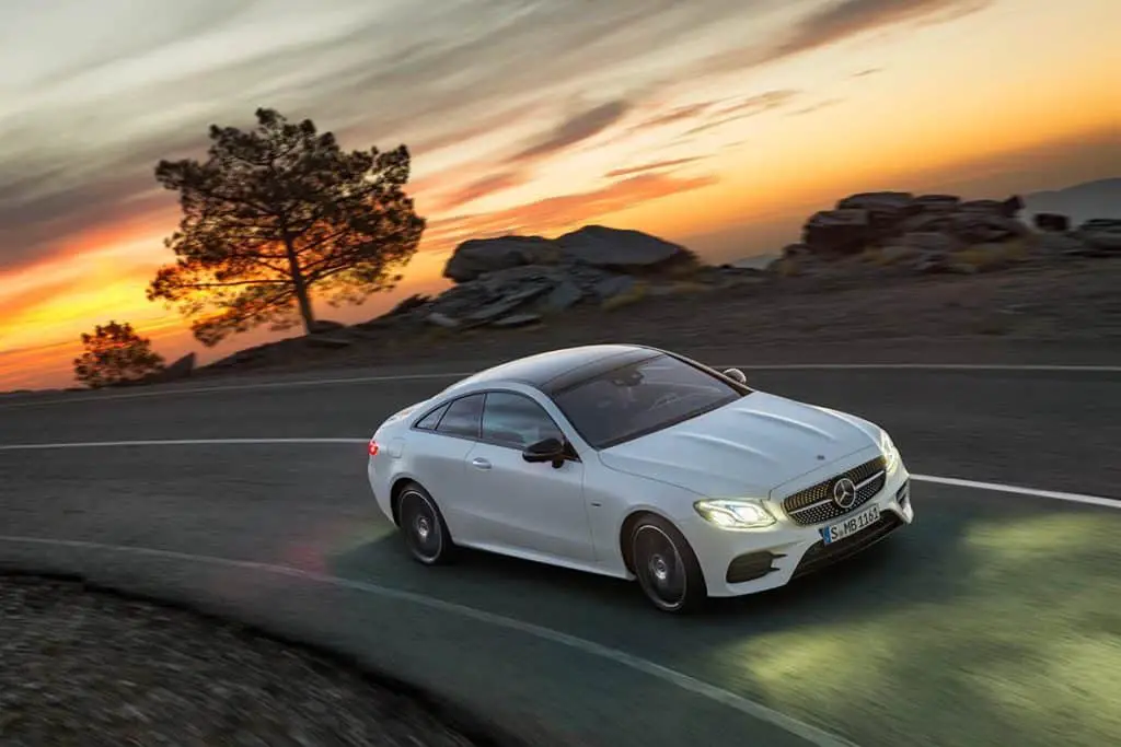 2018-mercedes-benz-e-class-coupe-white-front-quarter2