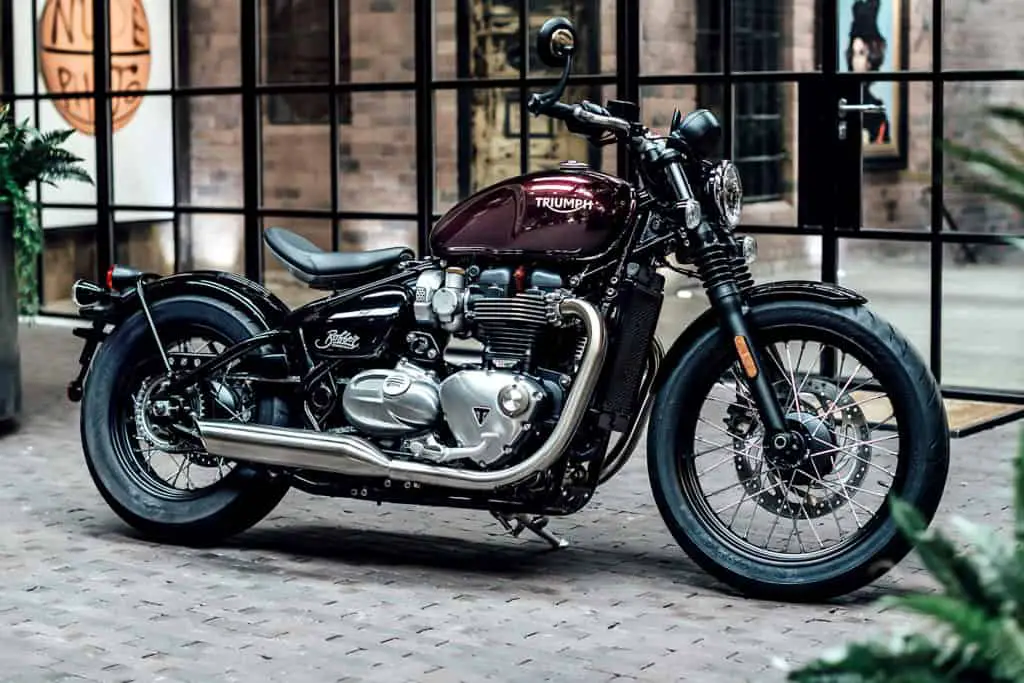 bonneville-bobber-india-side