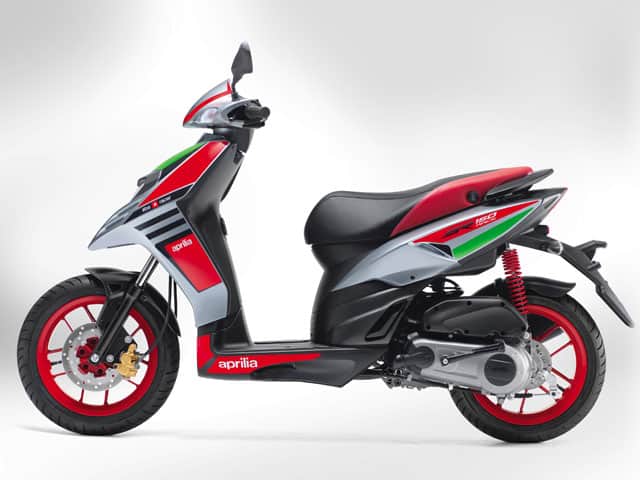 Aprilia-SR150-Race-side-india