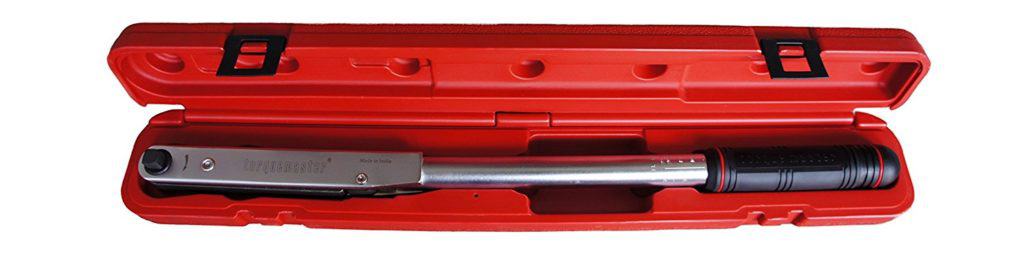 torque-wrench-tools-garage