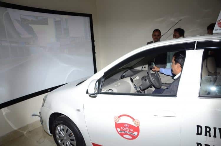 toyota-driving-school-simulator