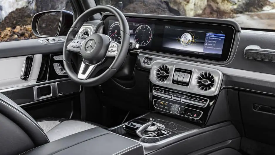 2019-new-mercedes-benz-g-wagon-g63-interior-dash